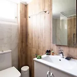 Navarino Apartman *